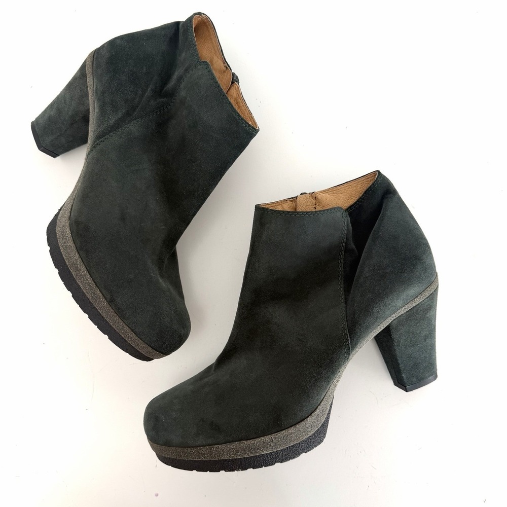 Gadea EU 40 US‎ 9 Green Suede Leather Heeled Boot